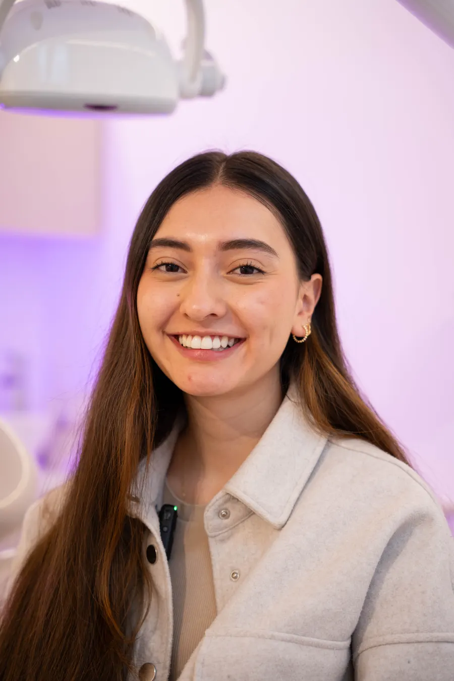 Sonrisa perfecta con diseño digital — Dra. Laura Camelo